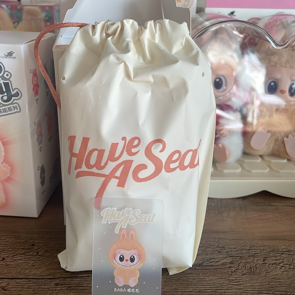 Labubu-HAS baba - Picture 2 of 3